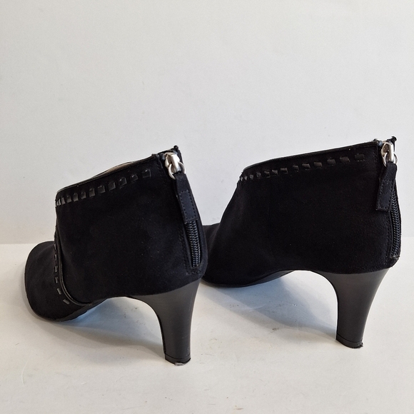 Life Stride Black Faux Suede Academia Preppy Heeled Comfort Ankle Boots Size 9.5 - Picture 7 of 14